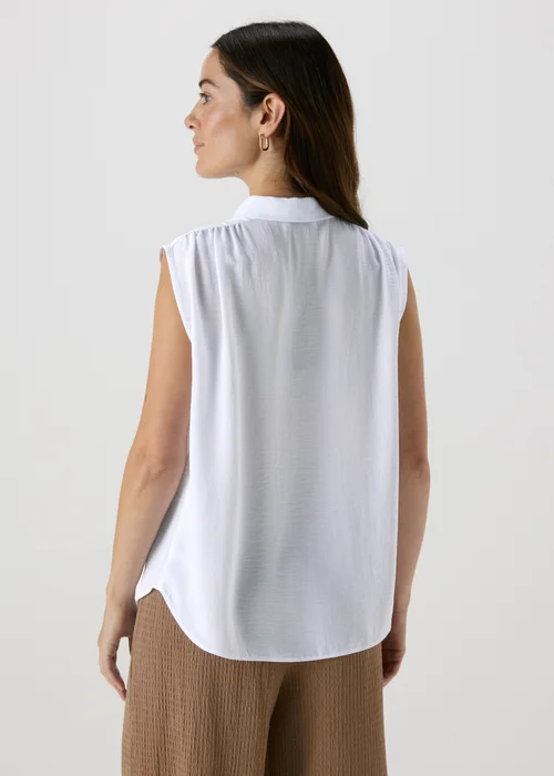 White Sleeveless Button Shirt - 8 Image 2
