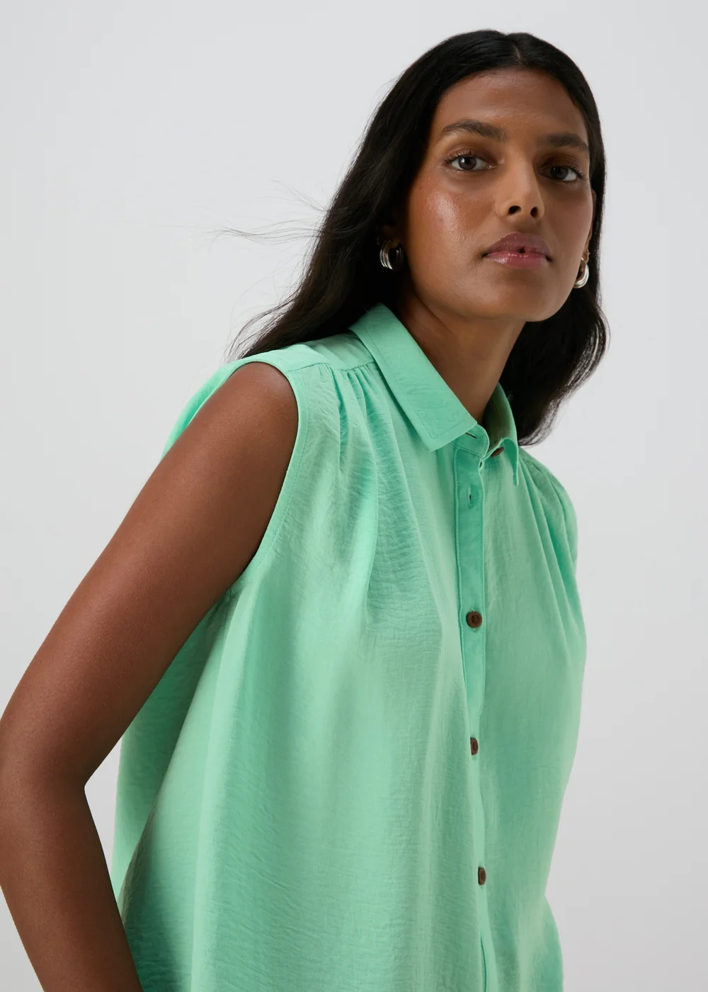 Turquoise Sleeveless Button Shirt - Size 8 Image 3