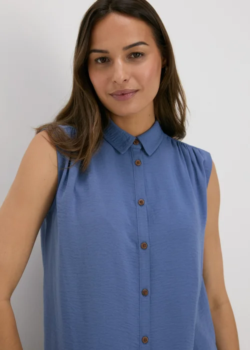 Blue Sleeveless Button Shirt - 8 Image 3