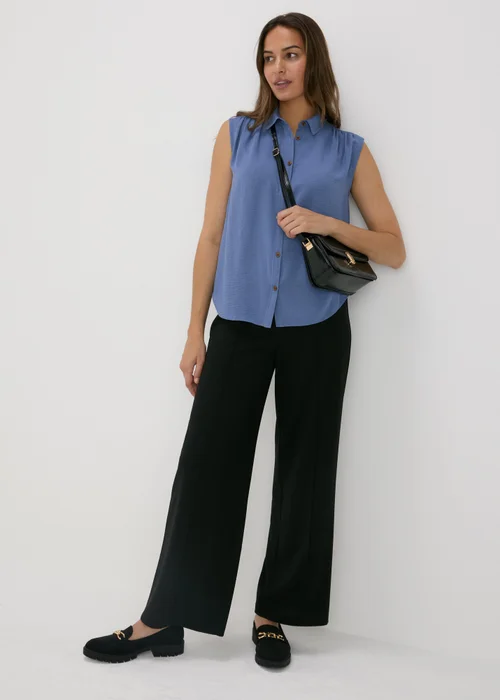Blue Sleeveless Button Shirt - 8 Image 4