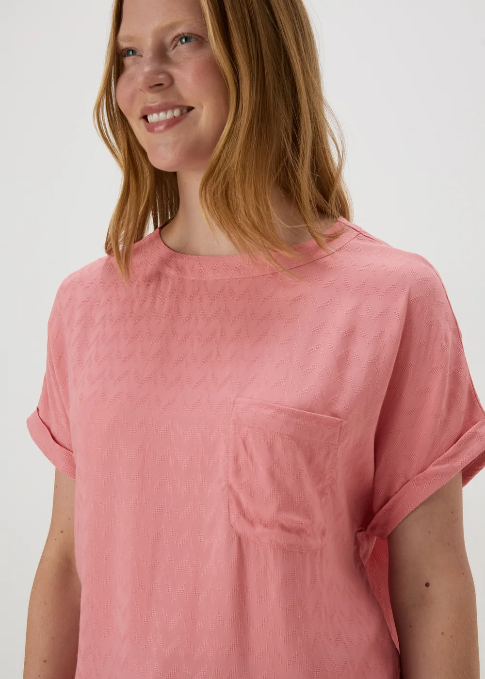 Pink Textured Pocket Detail T-Shirt - 8 Image 3