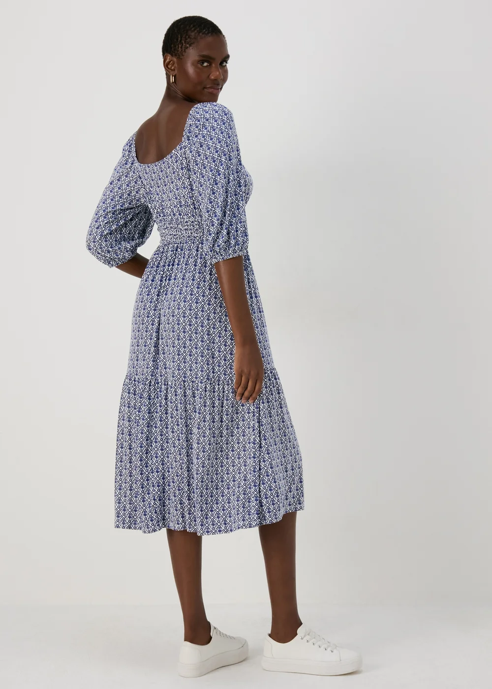 Blue Tile Print Shirred Midi Dress - 8 Image 2