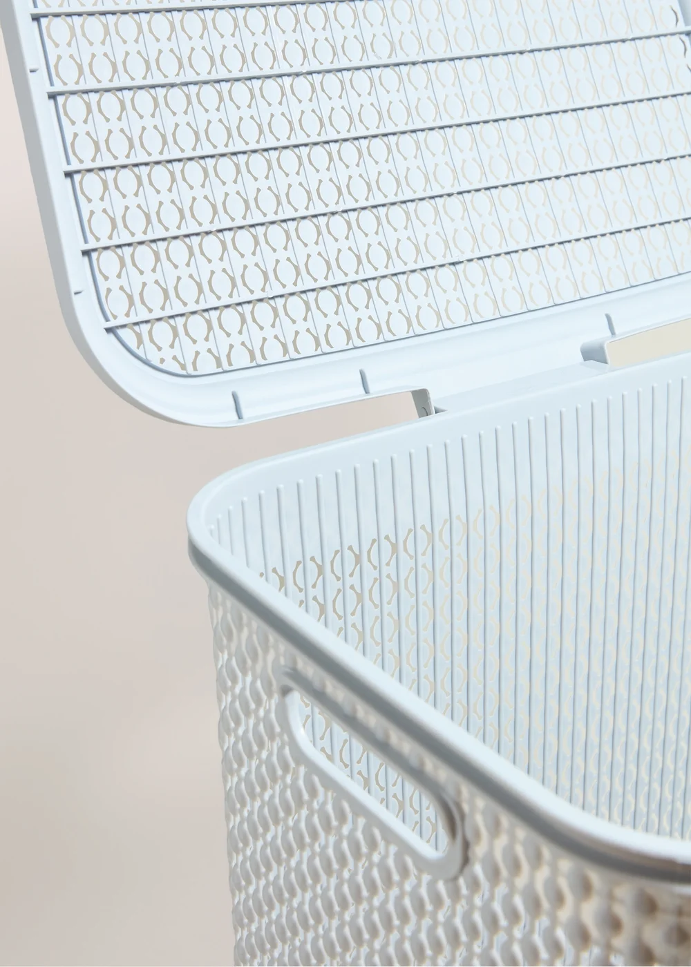 Grey Plastic Large Laundry Hamper (55cmx36cmx42cm) Image 2