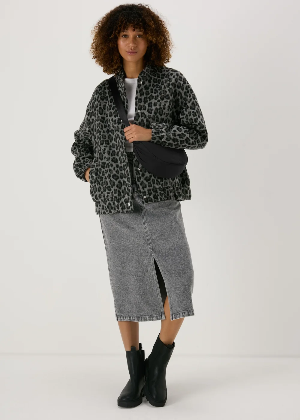 Black Cross Body Moon Bag - One Size Image 2