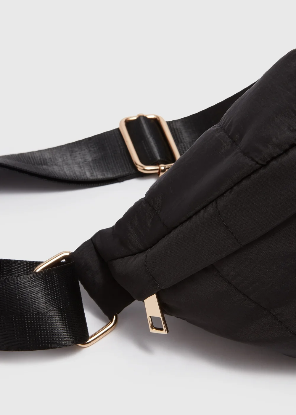 Black Quilted Chest Bag - One Size Image 4