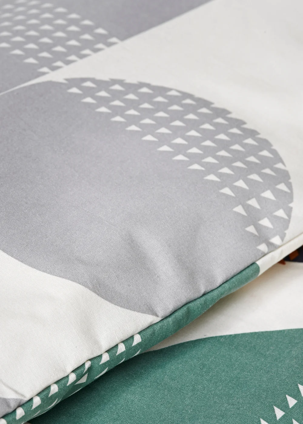 Multicoloured Geometric Pattern Duvet Set - Single Image 3
