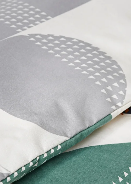 Multicoloured Geometric Pattern Duvet Set - Single Image 3