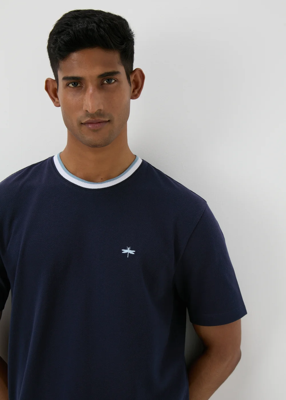 Navy Contrast Neck T-shirt - S Image 3