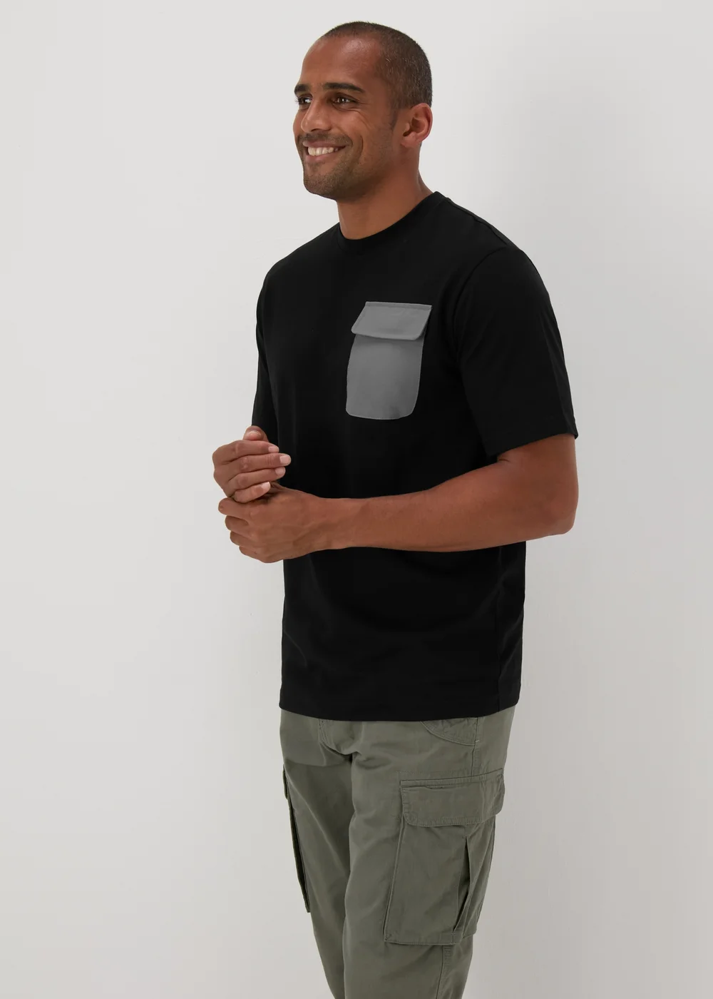 Black Woven Grey Pocket T-Shirt - S Image 1