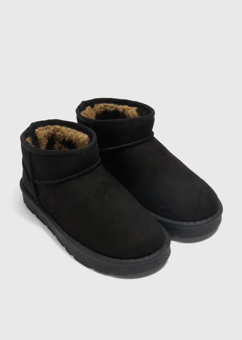 Girls Black Snug Boots (Younger 10-Older 5) - Size 1 Image 1
