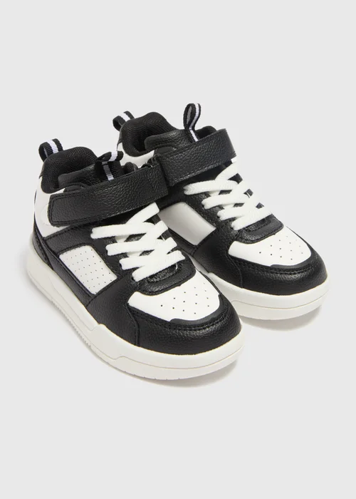 Boys Black High Top Trainers (Younger 4-11) - Size 4 Infants Image 1