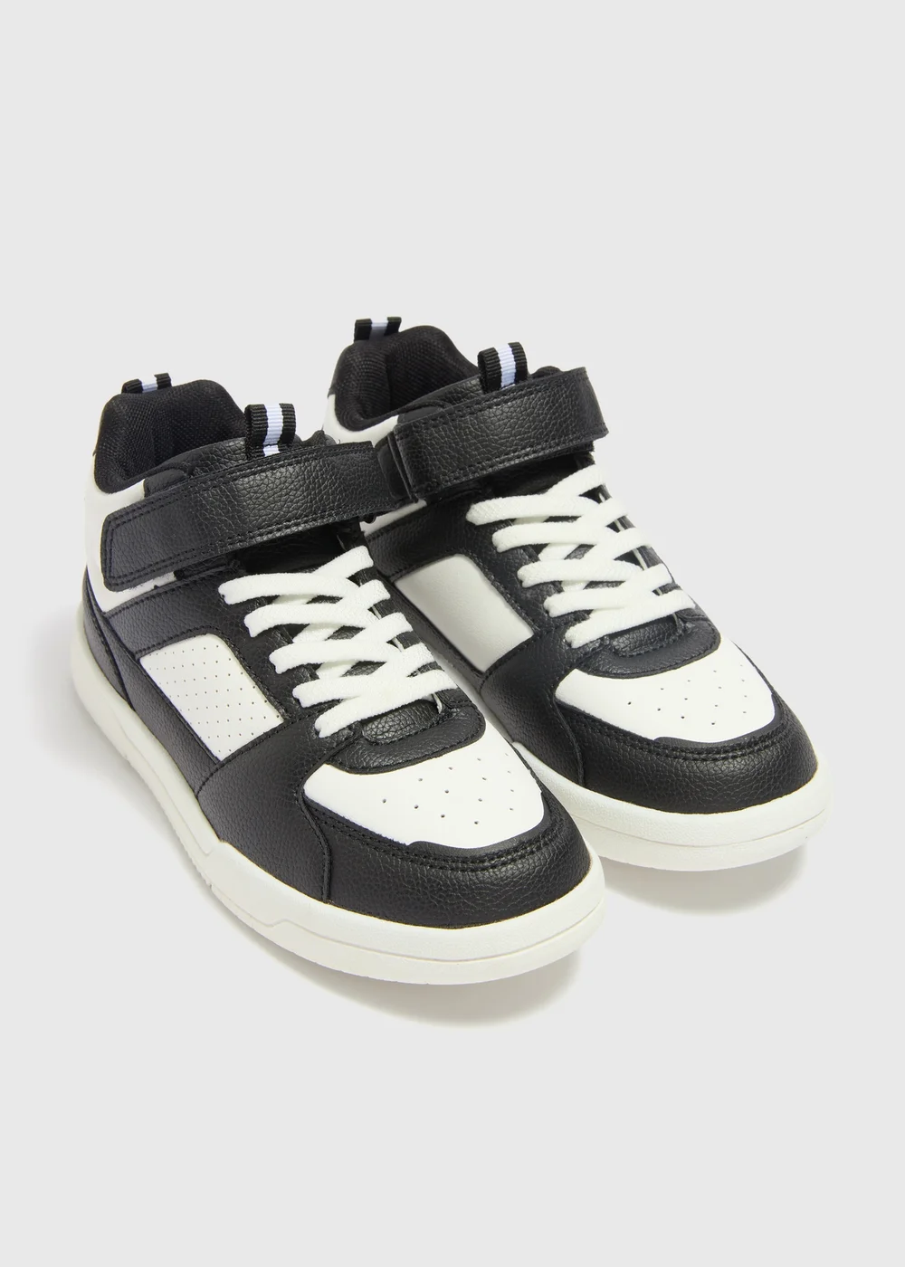 Boys Black High Top Trainers (Younger 10- Older 5) - Size 1 Image 1