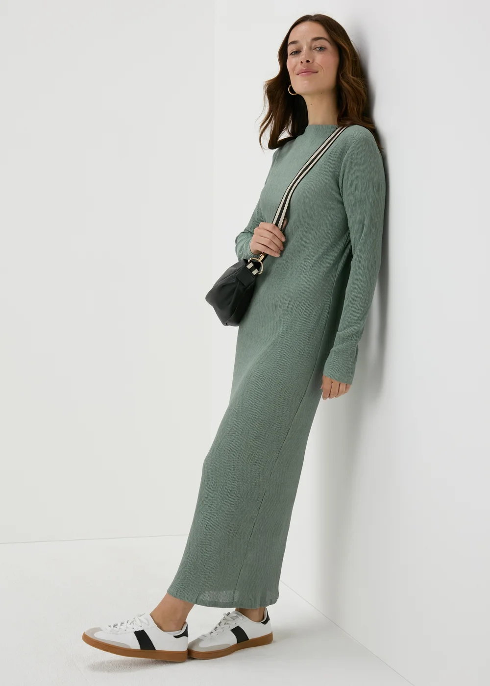 Green Plisse Midi Dress - Size 8 Image 4