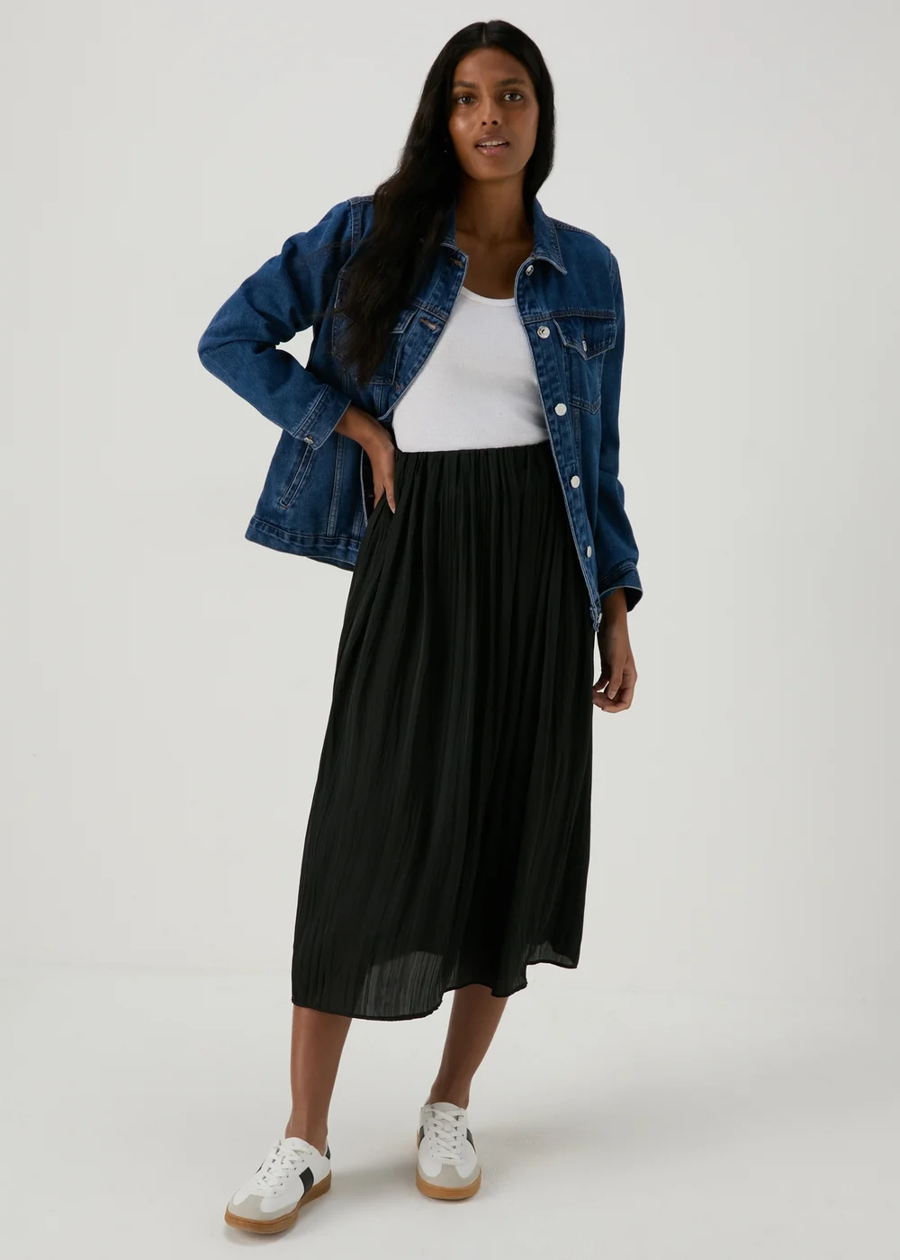 Black Satin Pleated Midi Skirt - 8 Image 4