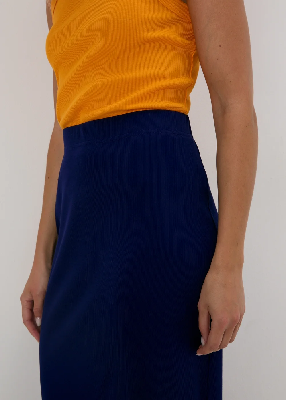 Navy Ribbed Midi Skirt - Size 8 Image 3