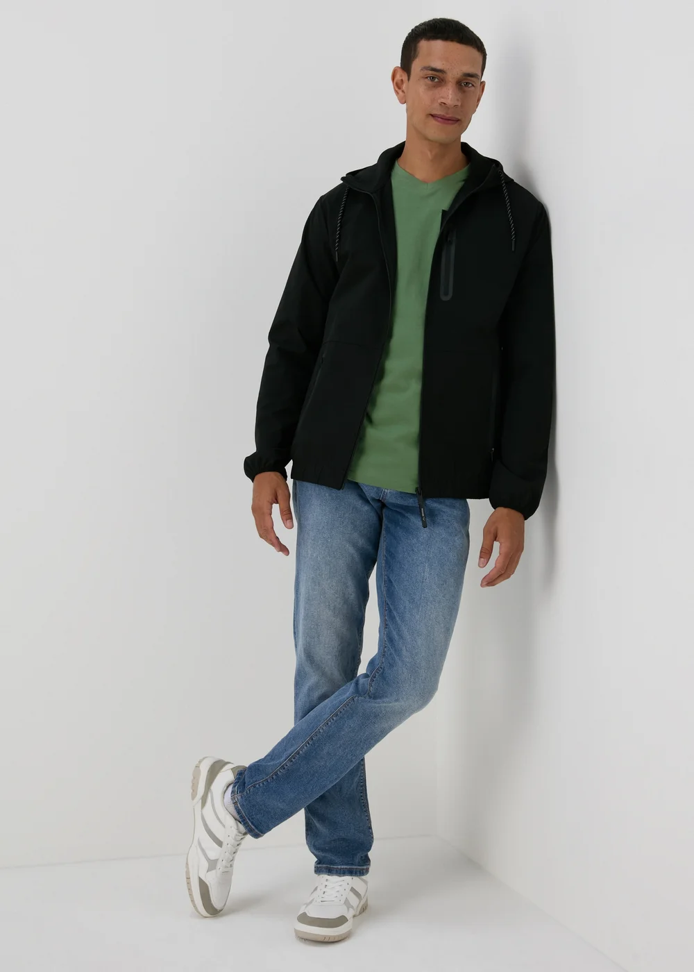 Green V Neck Essential T-Shirt - XS Image 3