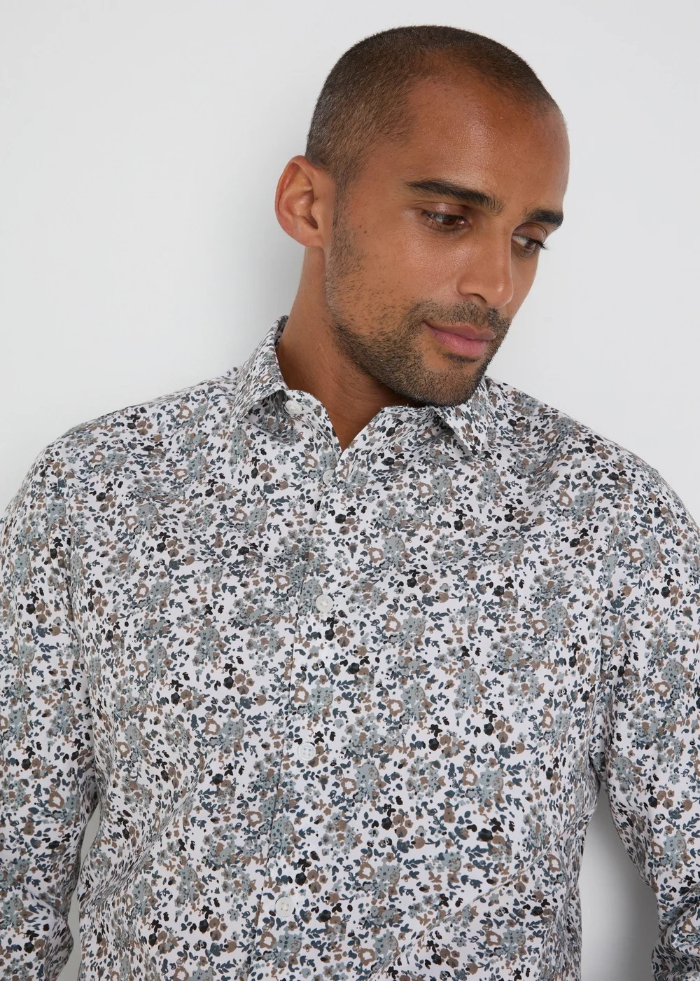 Taylor & Wright White Floral Slim Fit Shirt - S Image 3