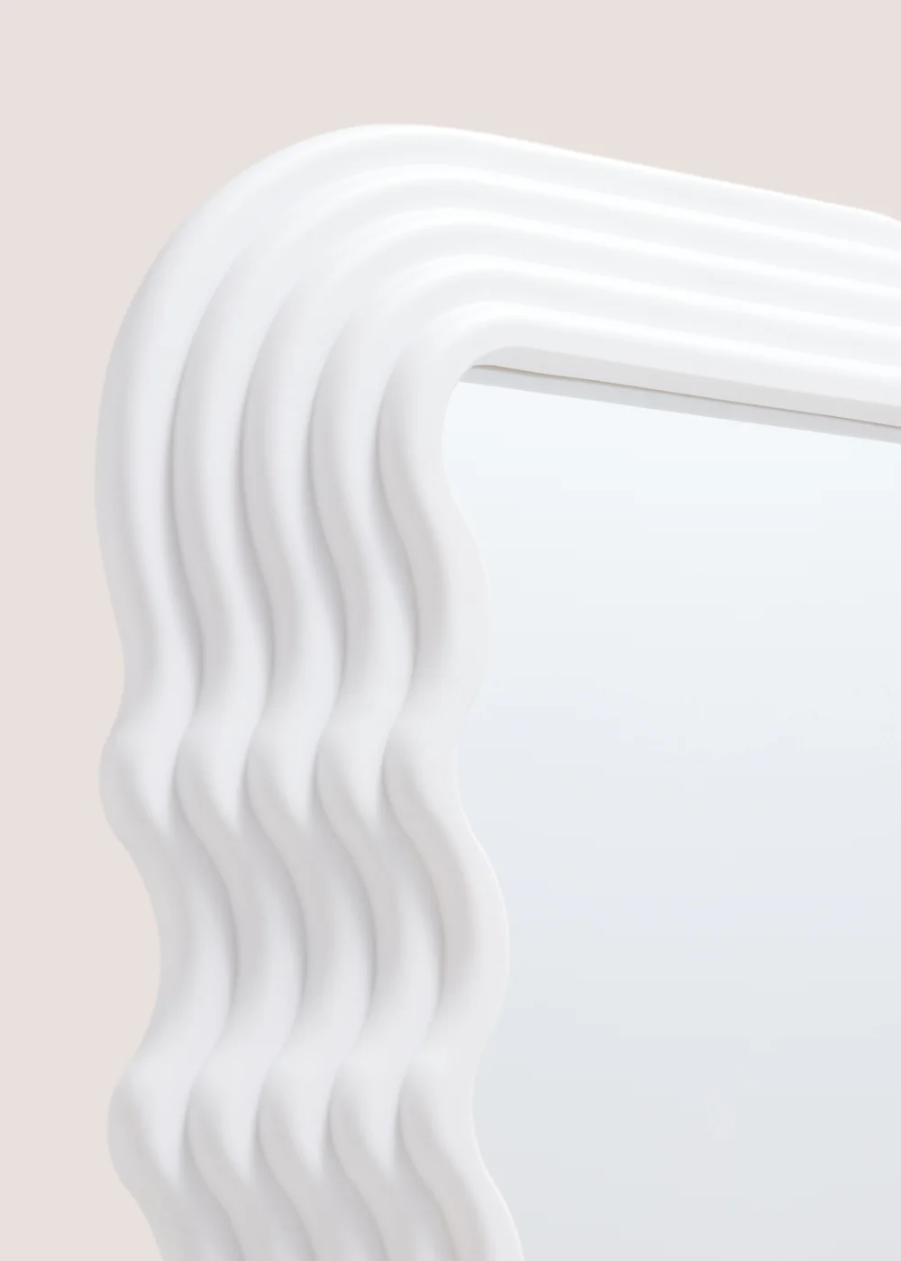 White Wavy Mirror Image 2
