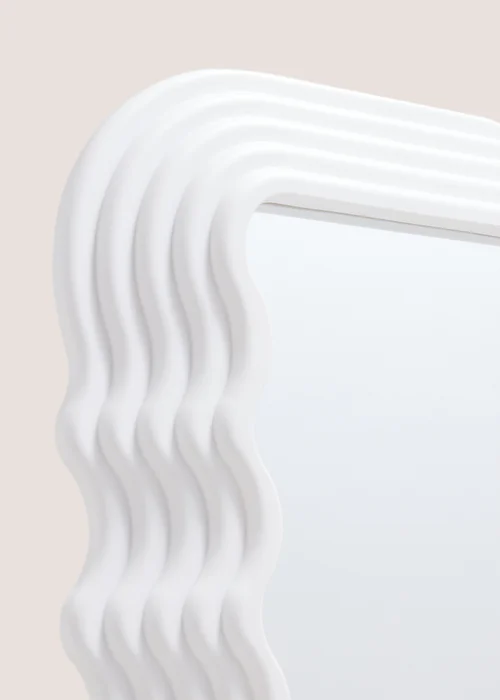 White Wavy Mirror Image 2