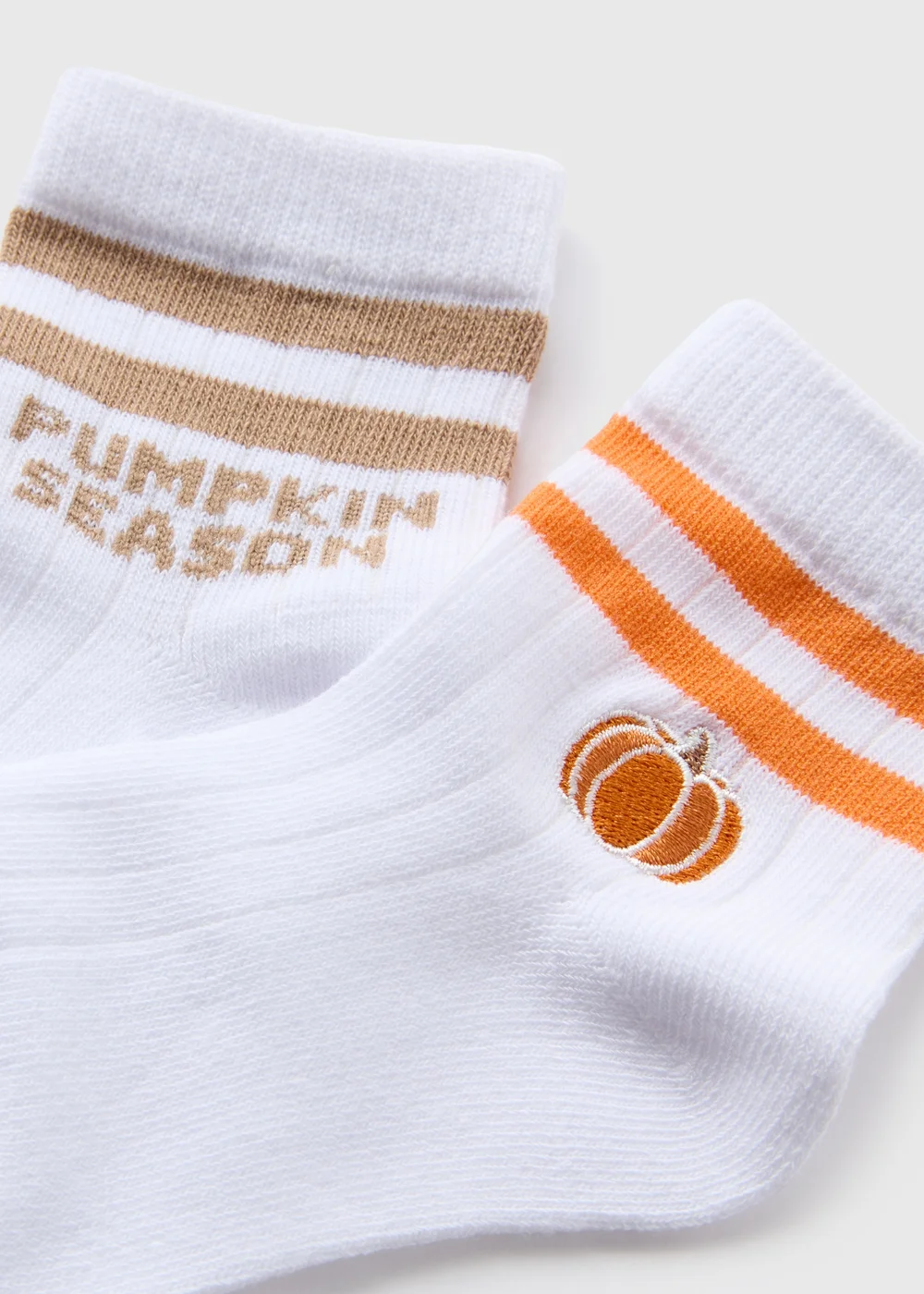 2 Pack Kids White Pumpkin Socks (Younger 6-Older 5.5) - Sizes 6 - 8.5 Image 2
