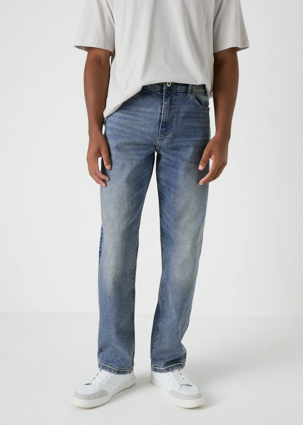 Mid Wash Straight Fit Jeans - 30 R Image 3