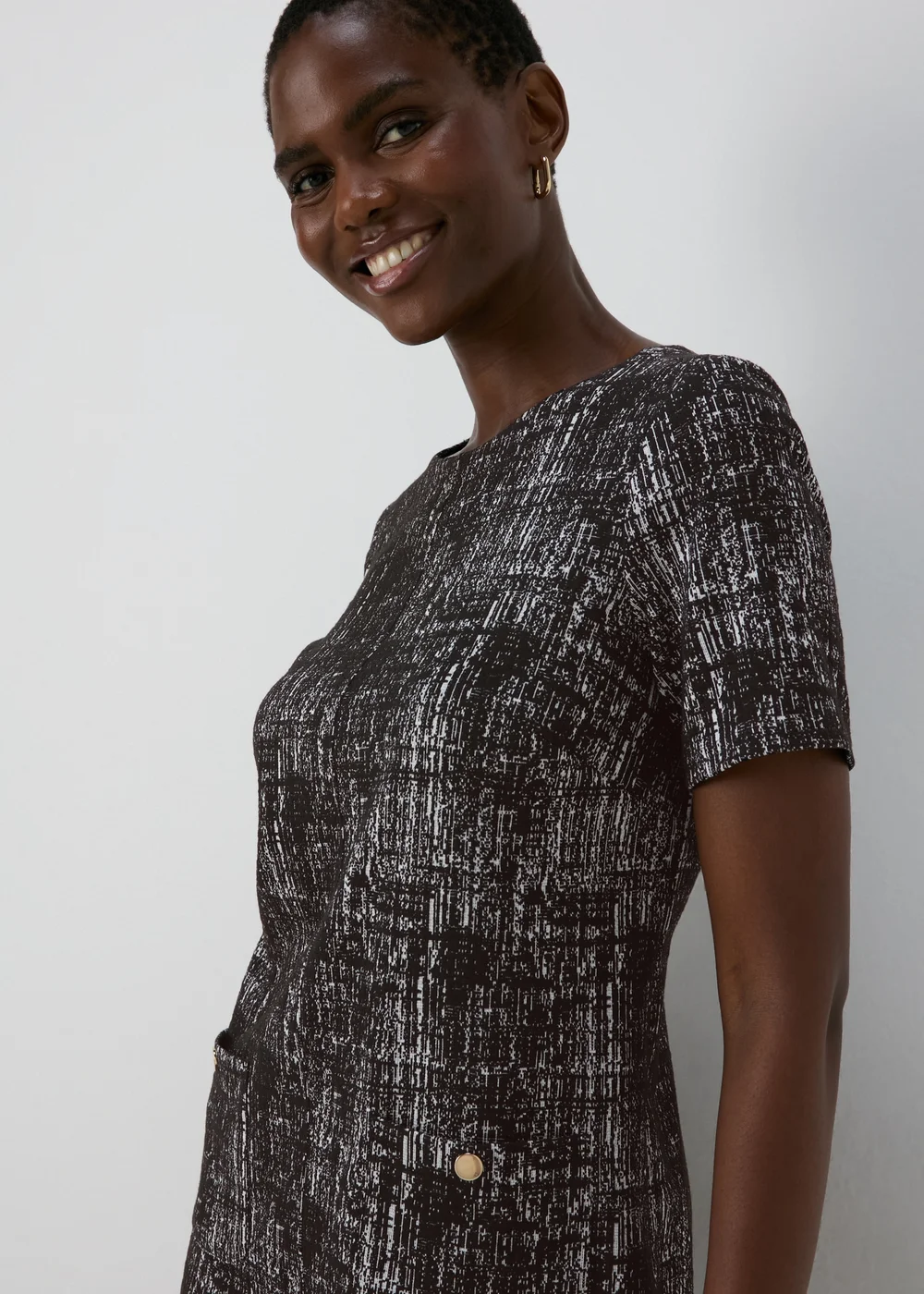 E Vous Black Textured Ponte Mini Dress - 8 Image 3