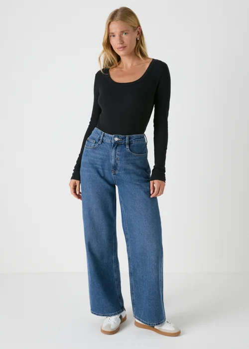 Black Scoop Neck Top - 8 Image 1