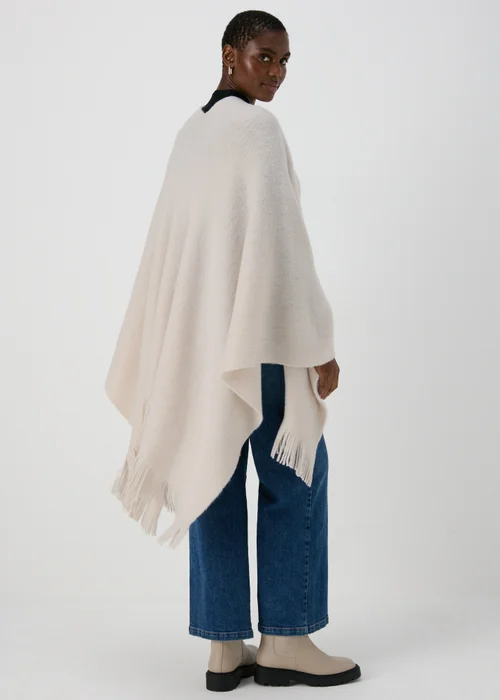 Oatmeal Shawl - One Size Image 2