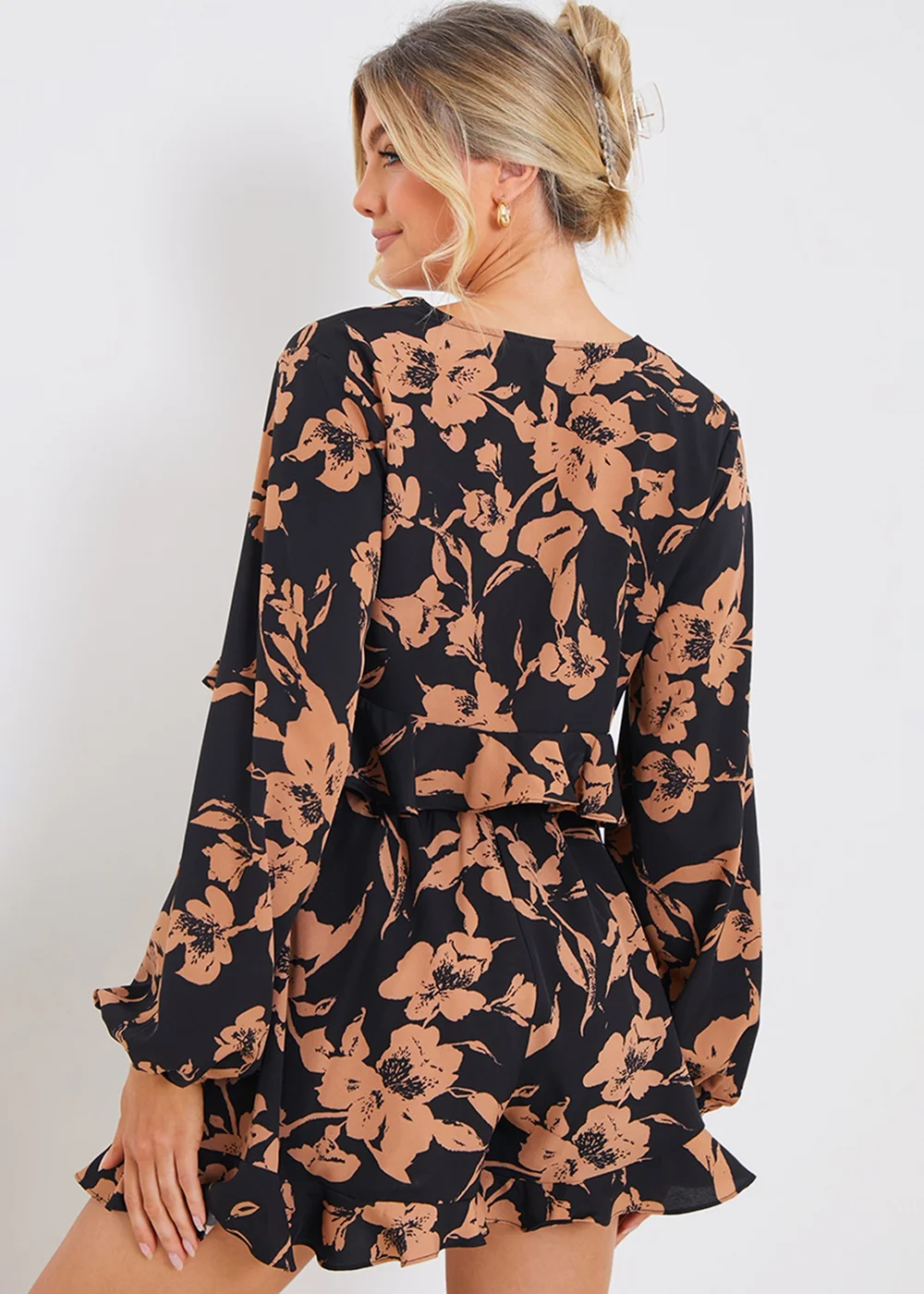 In The Style Black Floral Co Ord Shorts - 12 Image 6