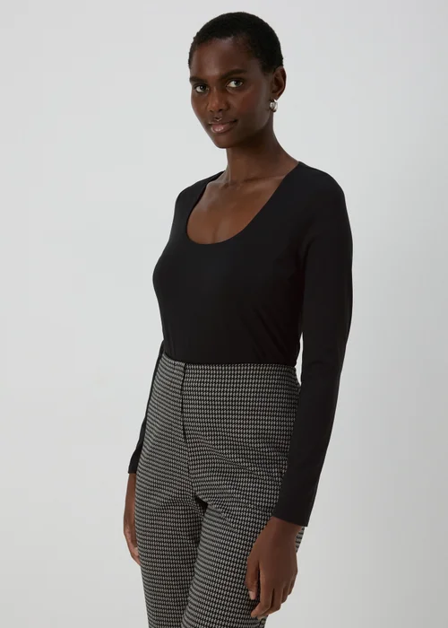 Et Vous Black Square Neck Top - Size 8 Image 1