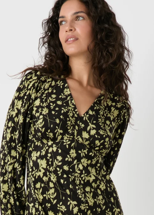 Et Vous Black Plisse Floral Midi Dress - 8 Image 3