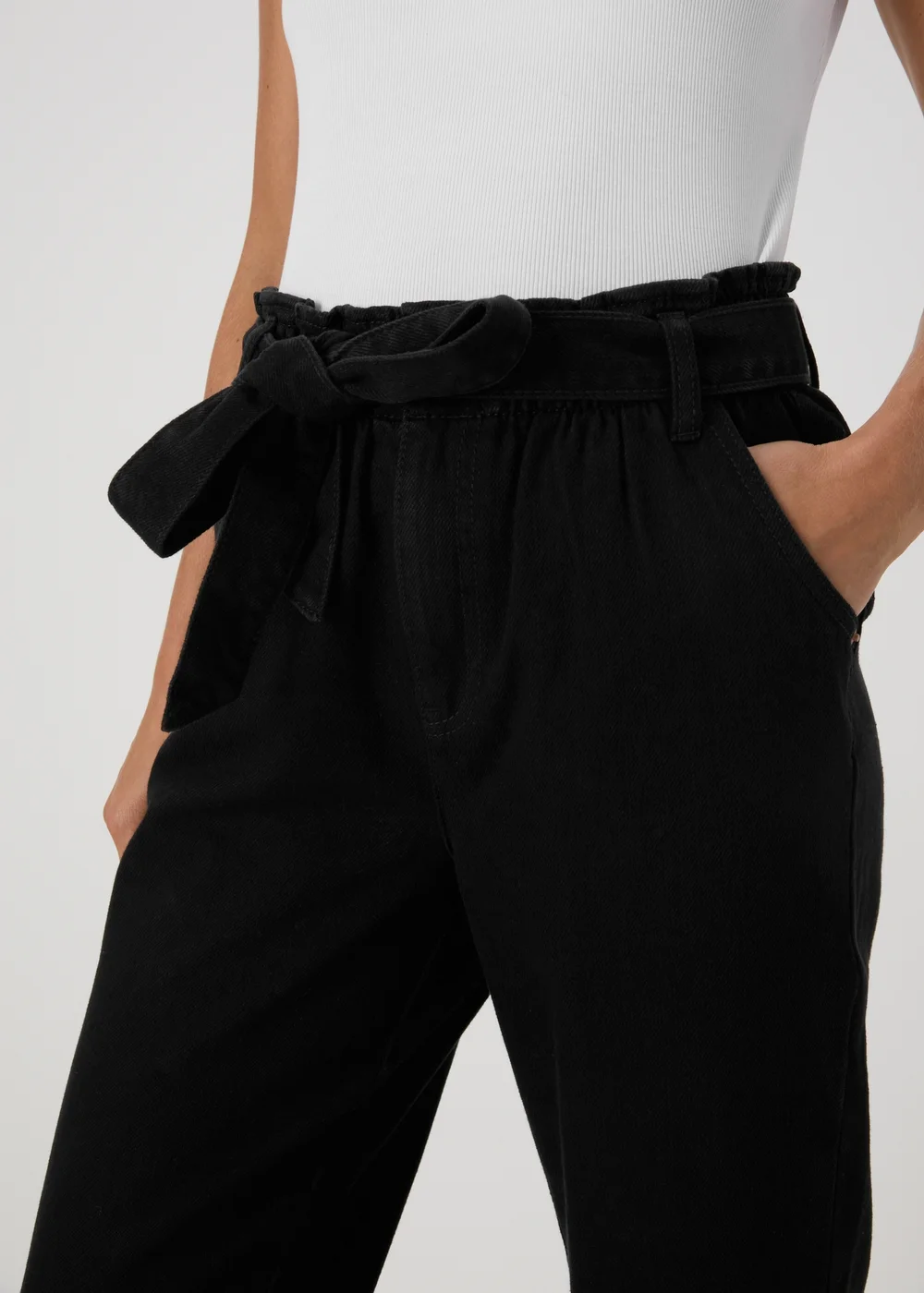 Black Paperbag Belted Jeans - 8 Image 3