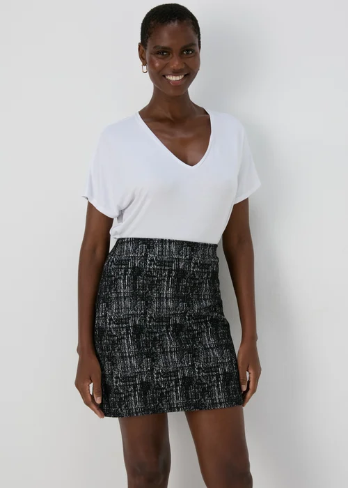 Et Vous Black Ponte Textured Mini Skirt - Size 8 Image 1
