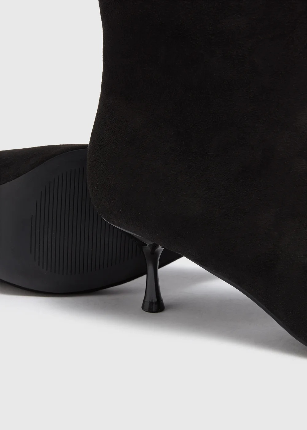 Black Point Heeled Ankle Boot - Size 3 Image 2