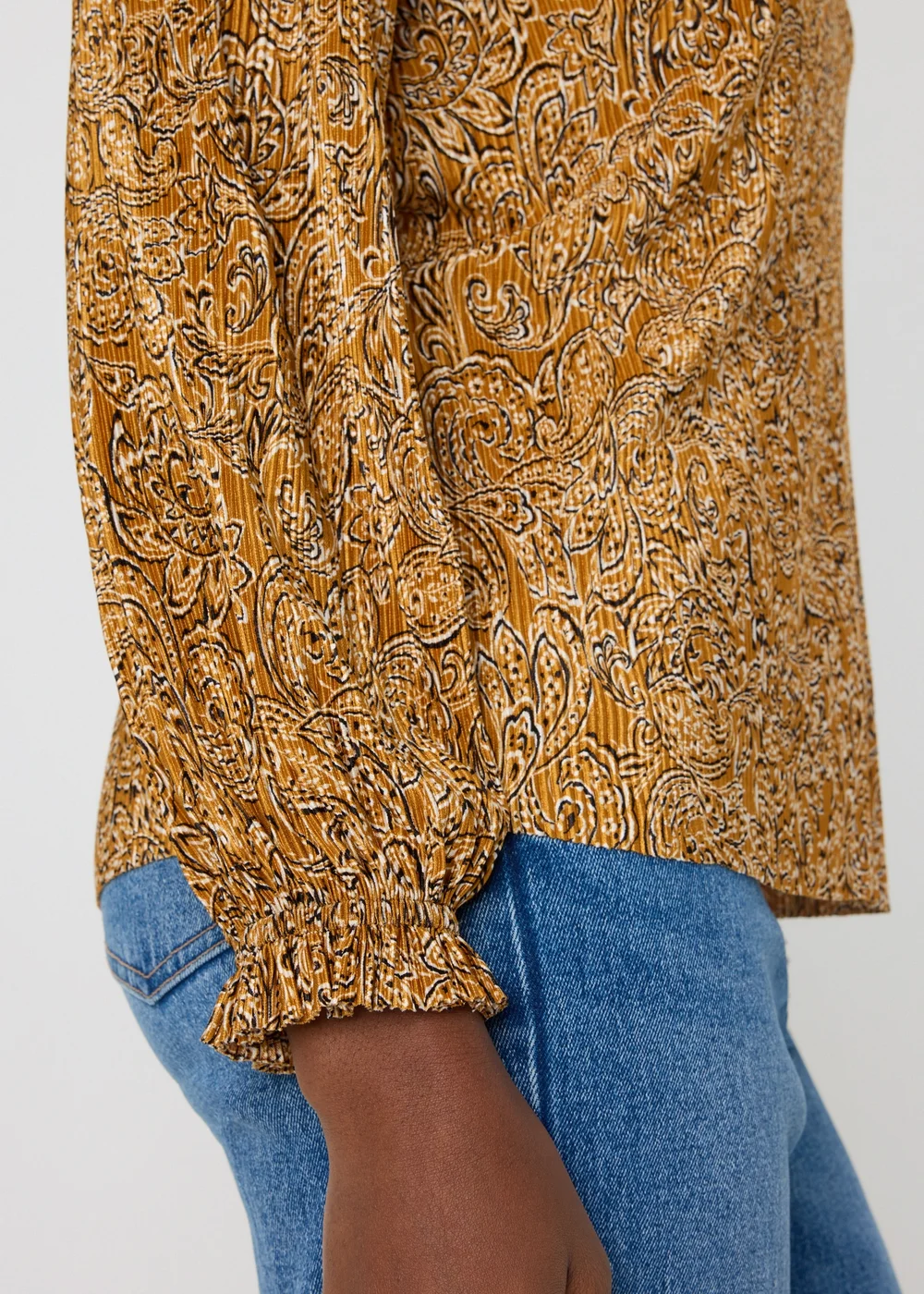 Mustard Paisley Plisse Top - Size 8 Image 3