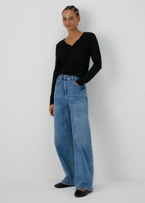 Black Twist Front Textured Top - 8 Image 4