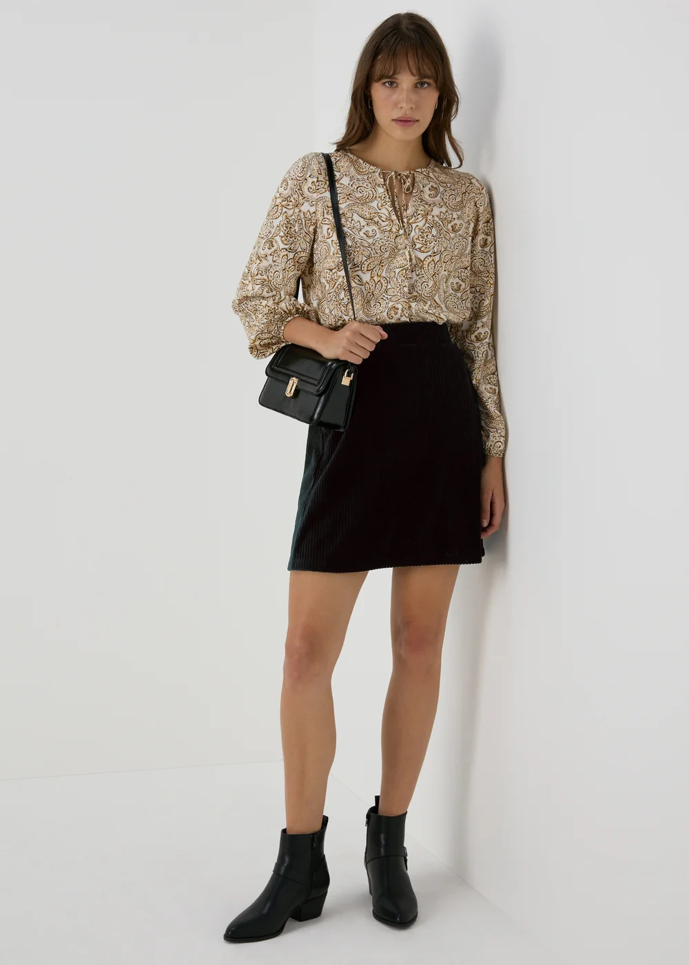 Black Cord Mini Skirt - 8 Image 4