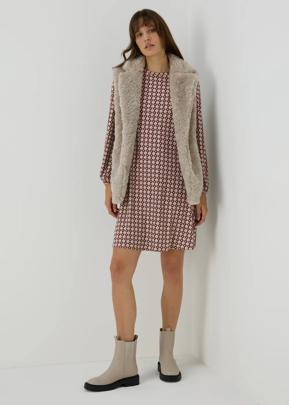 Burgundy Geometric Mini Dress - 8 Image 4
