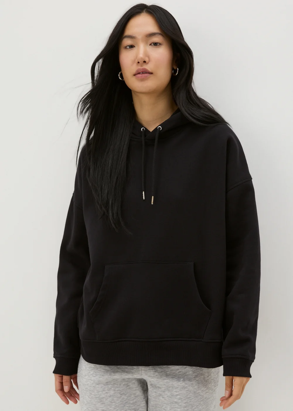 Black Basic Hoodie - S Image 2