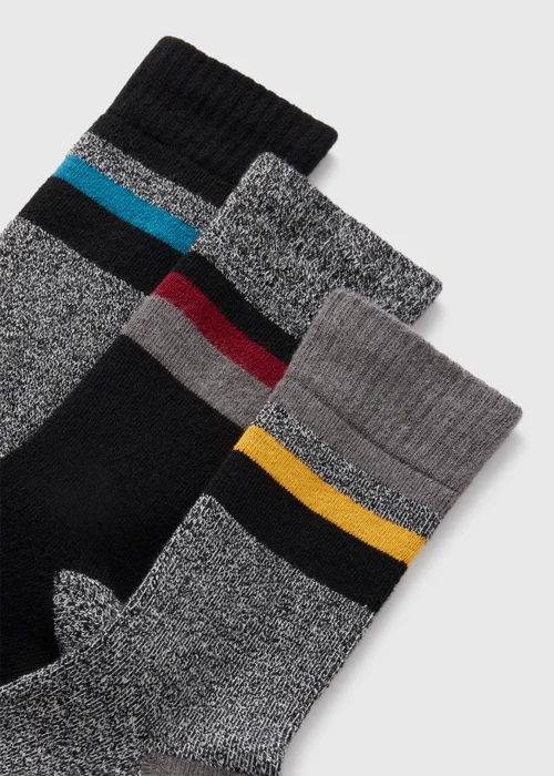 3 Pack Grey Stripe Thermal Socks - Sizes 6 - 8.5 Image 2