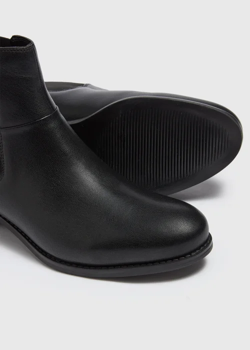 Black Leather Flat Chelsea Boots - 3 Image 2