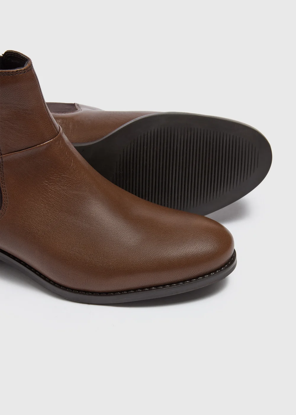 Brown Leather Flat Chelsea Boots - 6 Image 2