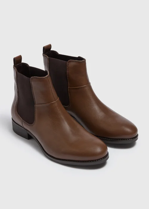 Brown Leather Flat Chelsea Boots - 6 Image 1