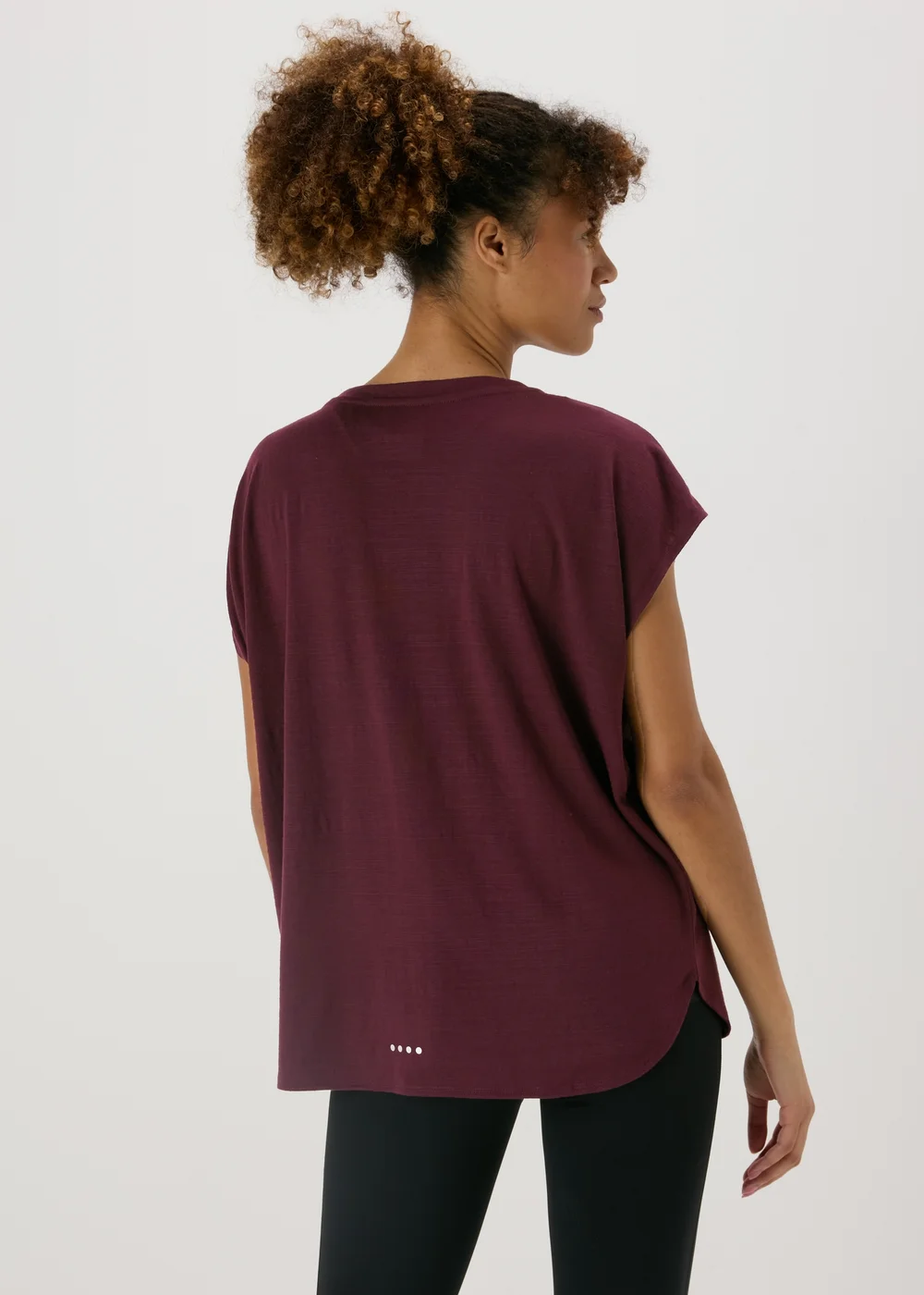 Souluxe Burgundy V Neck T-Shirt - S Image 2