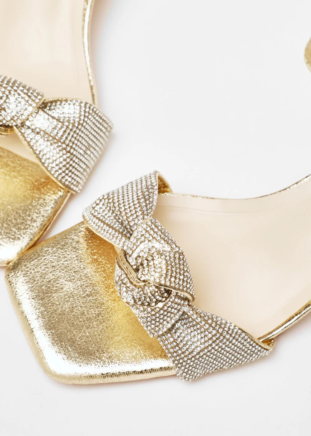 Quiz Gold Foil Diamante Knot Block Heeled Sandals - 3 Image 4