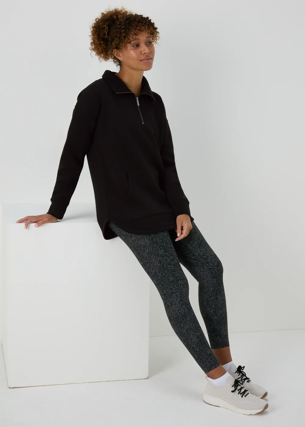 Souluxe Black Scuba Half Zip Top - S Image 4