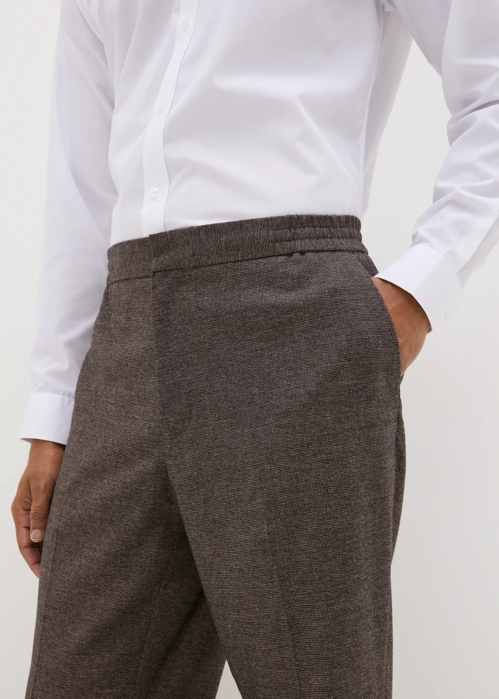 Taylor & Wright Heritage Brown Elasticated Slim Fit Trousers - 30 Waist 29 Leg Image 3