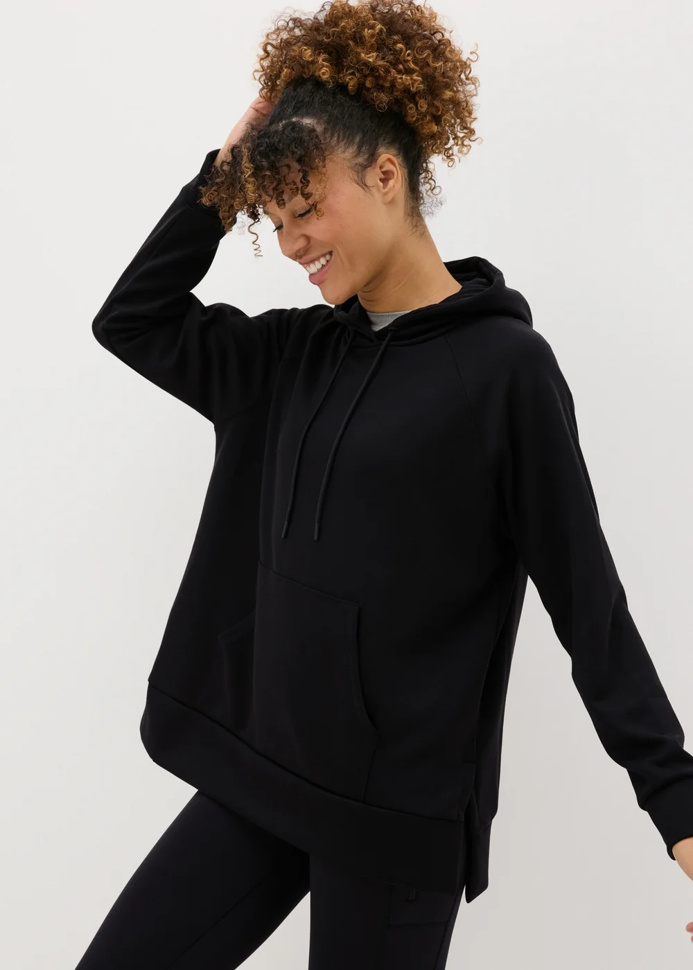 Souluxe Black Longline Hoodie - Small Image 1