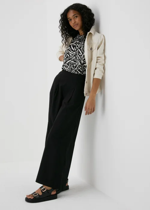 Black Pleat Front Trousers - 8 Image 4