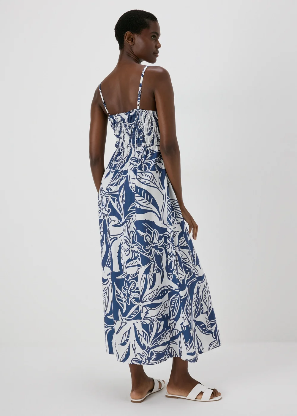 Blue Printed Shirred Midi Dress - 8 Image 2